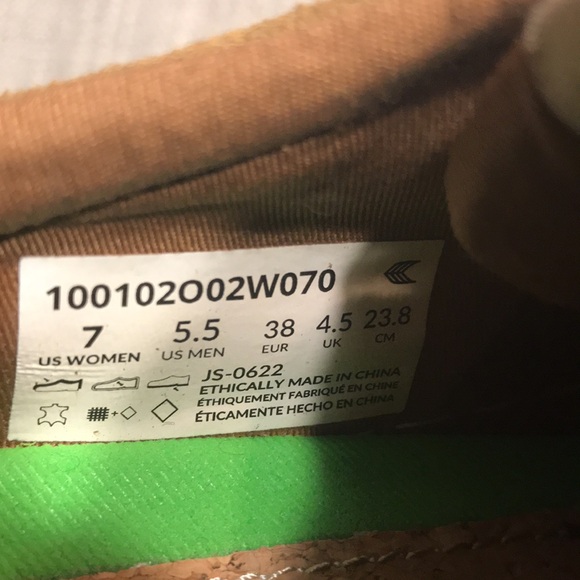 Cariuma suede dark mustard brown sneakers - Picture 8 of 8